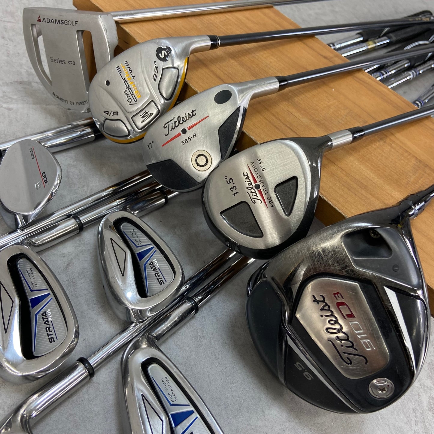 タイトリスト ストラータ メンズゴルフ クラブセット 12本 右利き用 Titleist STRATA