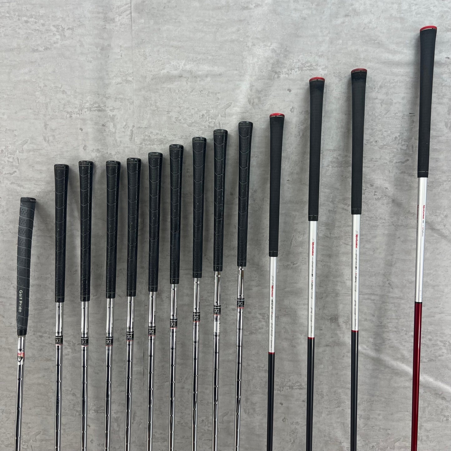 テーラーメイド R9 メンズゴルフ クラブセット 14本 右利き用 TaylorMade