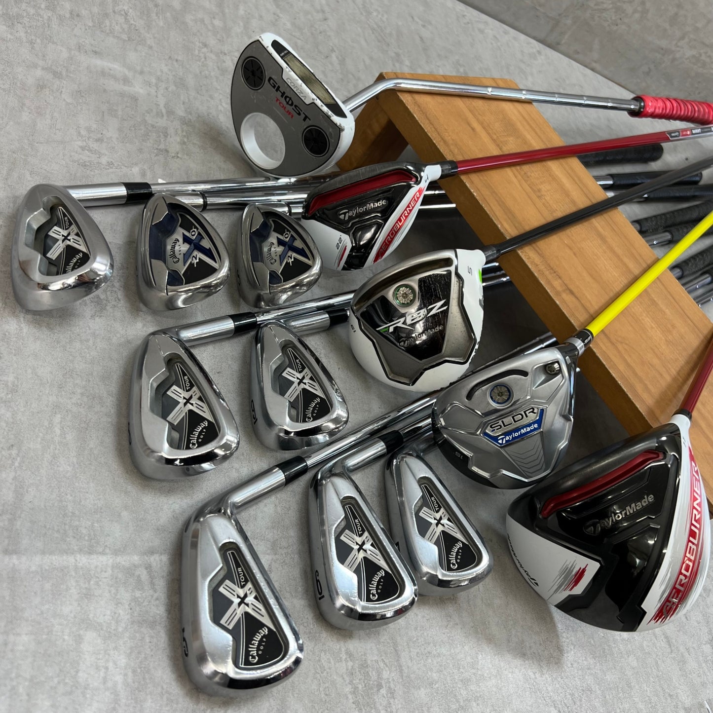 テーラーメイド タイトリスト メンズゴルフ クラブセット 13本 右利き用 TaylorMade Titleist