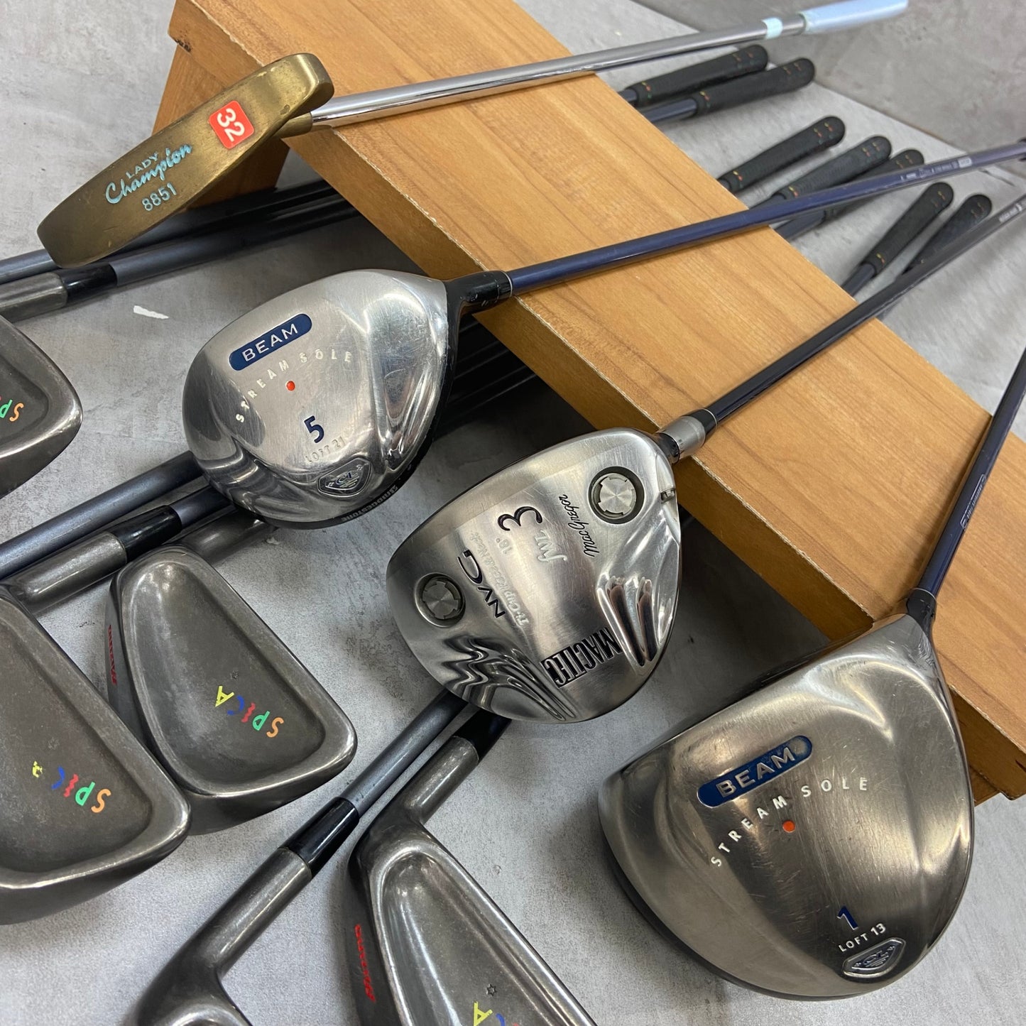 ブリヂストン ミズノ レディースゴルフ クラブセット 11本 L 右利き用 BRIDGESTONE MIZUNO