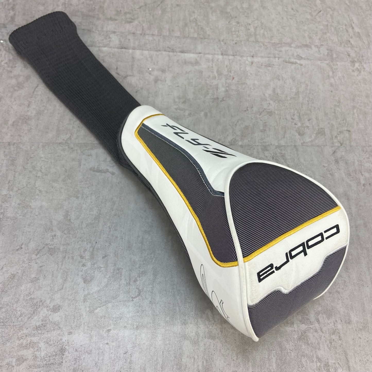 コブラ FLY-Z XL メンズゴルフ ドライバー 9.5° S 右利き用 Cobra ヘッドカバー