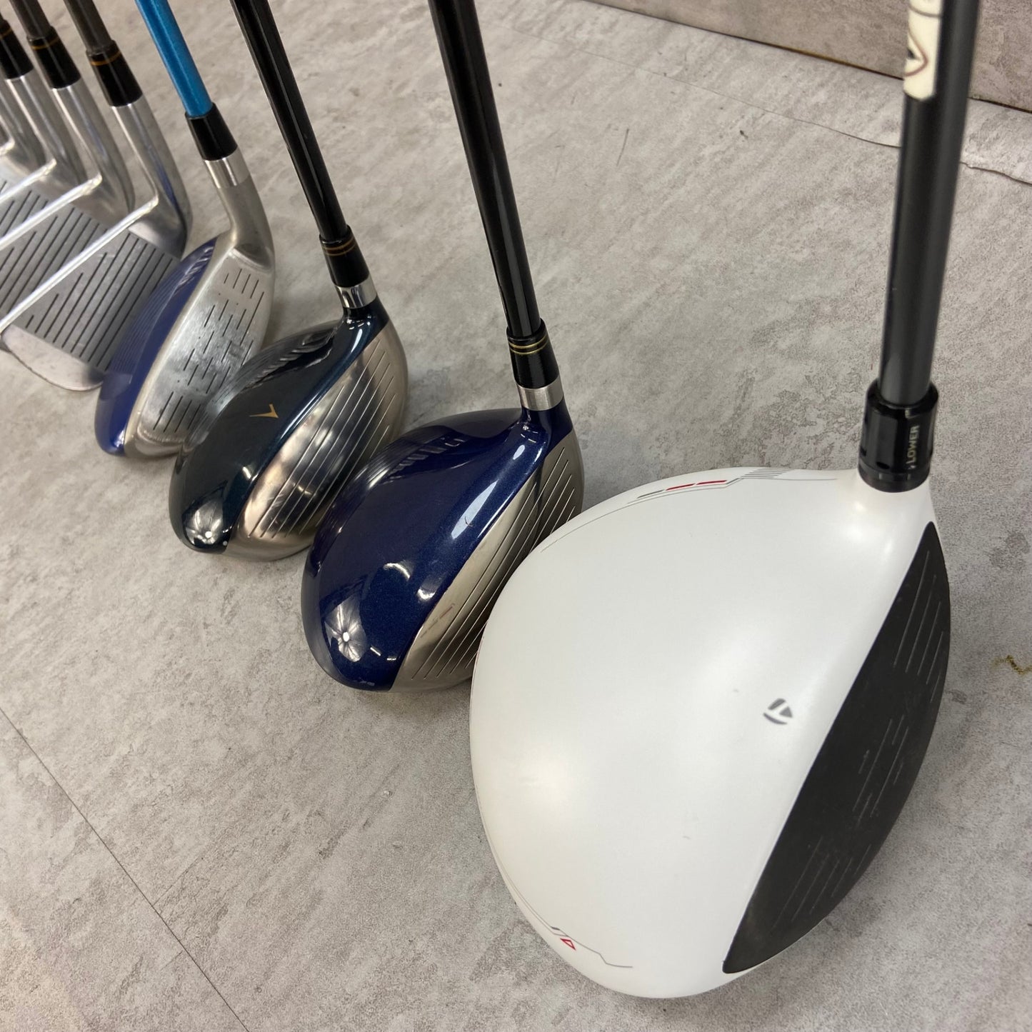 テーラーメイド ホンマ メンズゴルフ クラブセット 14本 右利き用 TaylorMade HONMA