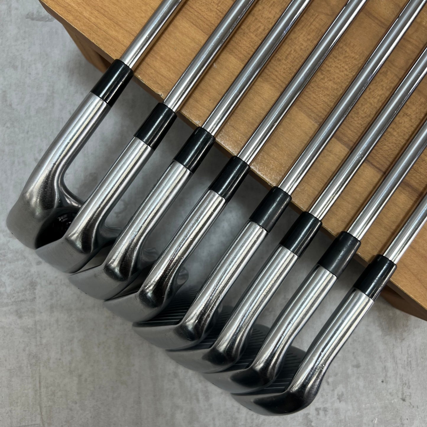 ミズノ JPX 825 メンズゴルフ アイアンセット 8本 R 右利き用 Mizuno