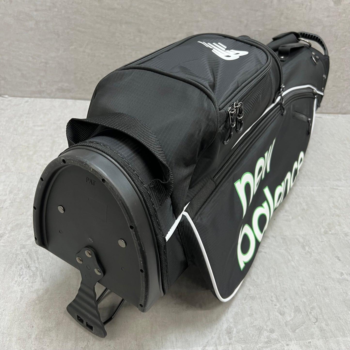 ニューバランス ゴルフ用 スタンド式 キャディバッグ 約8.5型 ブラック 黒 ポリエステル New Balance