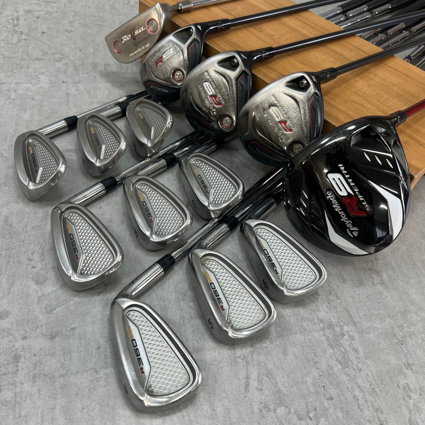 テーラーメイド R9 メンズゴルフ クラブセット 14本 右利き用 TaylorMade