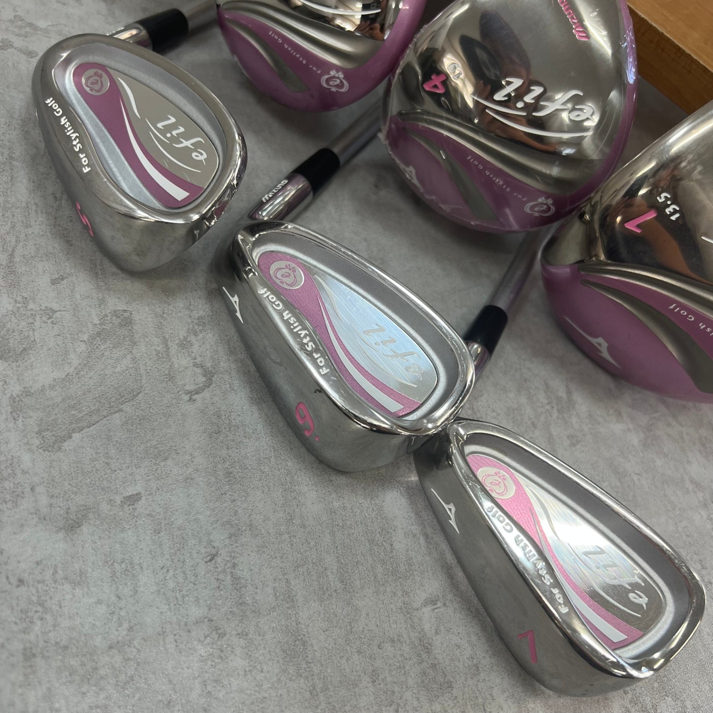 ミズノ エフィル レディースゴルフ クラブセット 7本 L 右利き用 MIZUNO efil