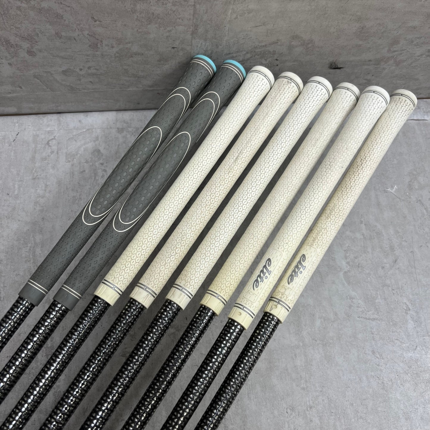 NIKE ナイキ マッスルバック メンズゴルフ アイアンセット 右利き 3番〜PW 8本 N.S.PRO 750GH スチール R