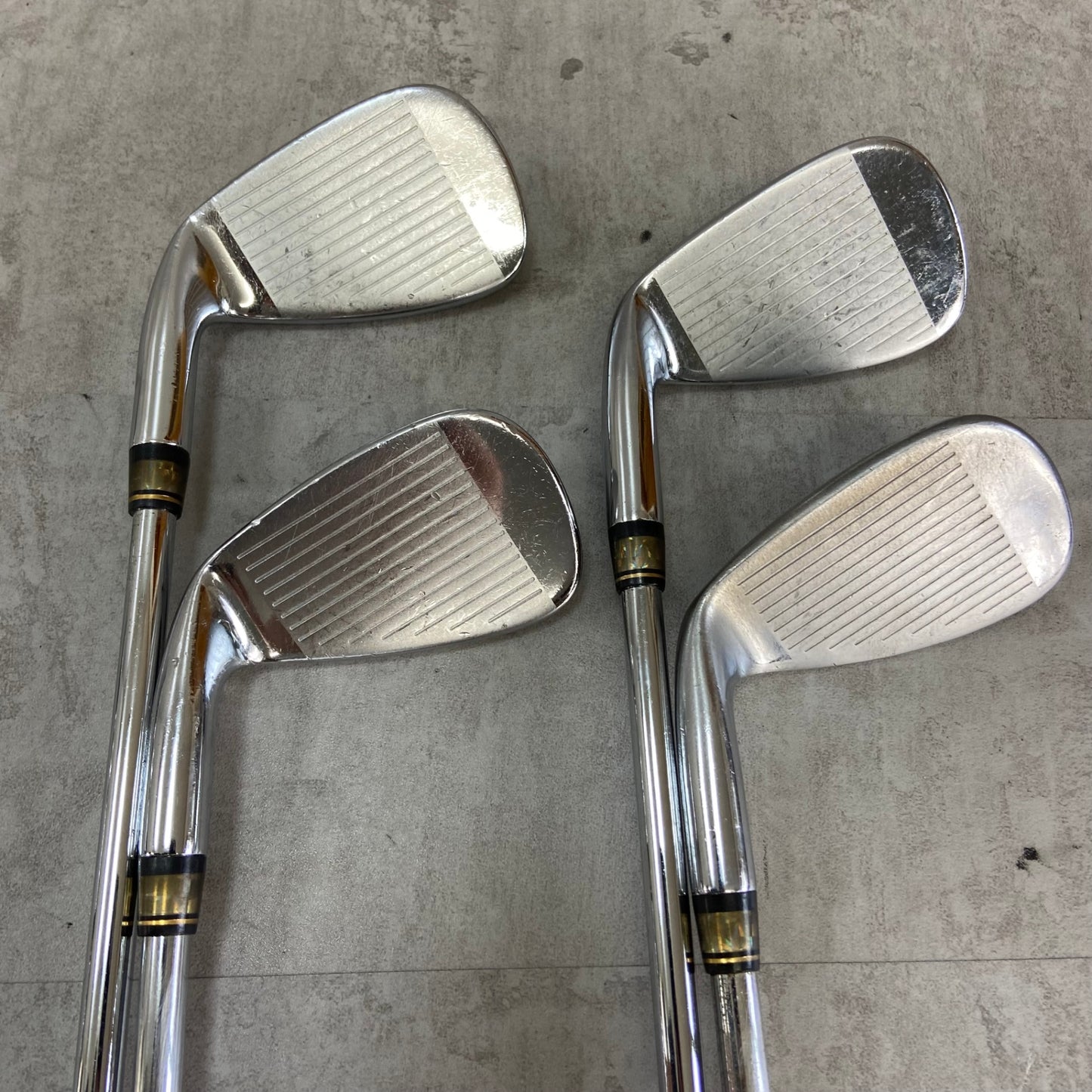 テーラーメイド R9 メンズゴルフ アイアンセット 8本 右利き用 TaylorMade