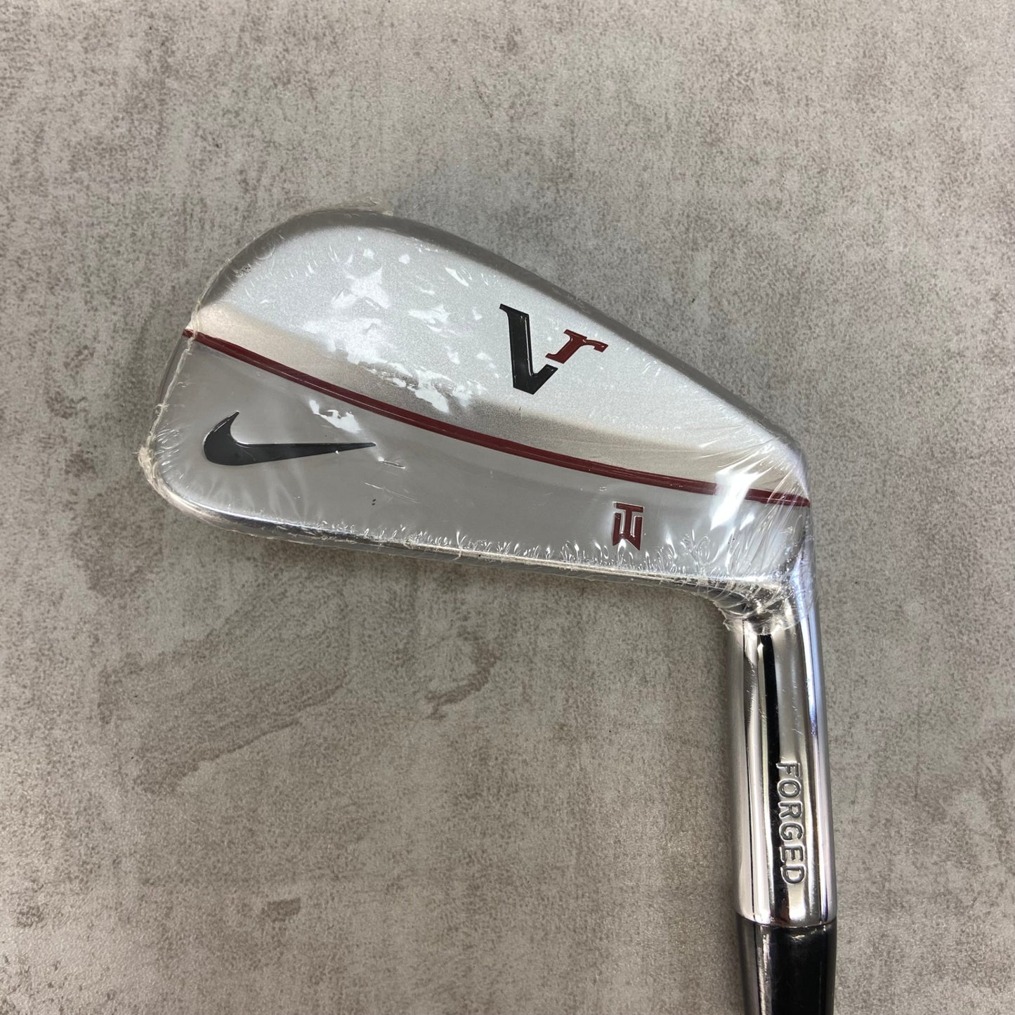 NIKE Vr タイガーウッズ メンズゴルフ アイアン 4番 X100 右利き用 ナイキ ダイナミックゴールド