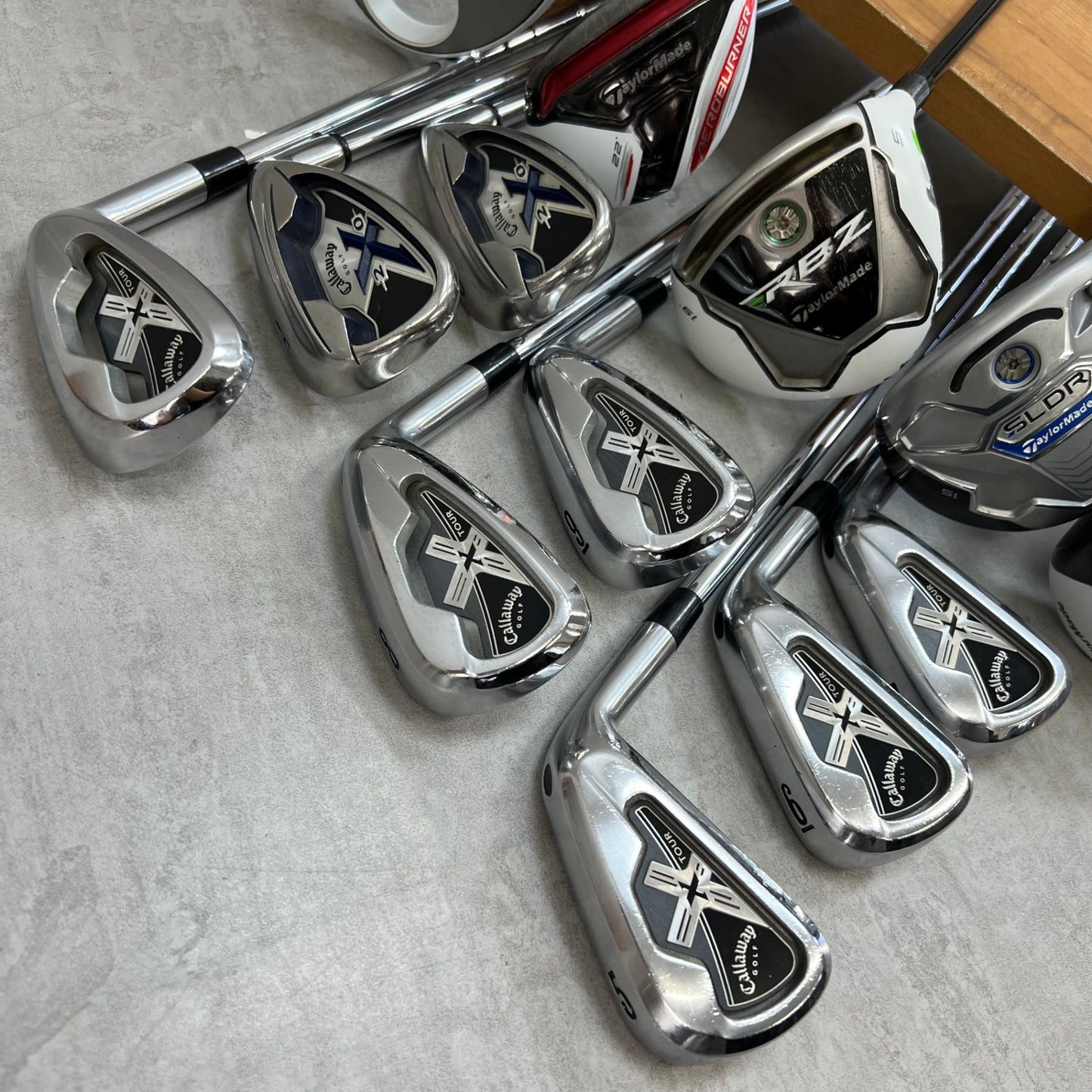 テーラーメイド タイトリスト メンズゴルフ クラブセット 13本 右利き用 TaylorMade Titleist