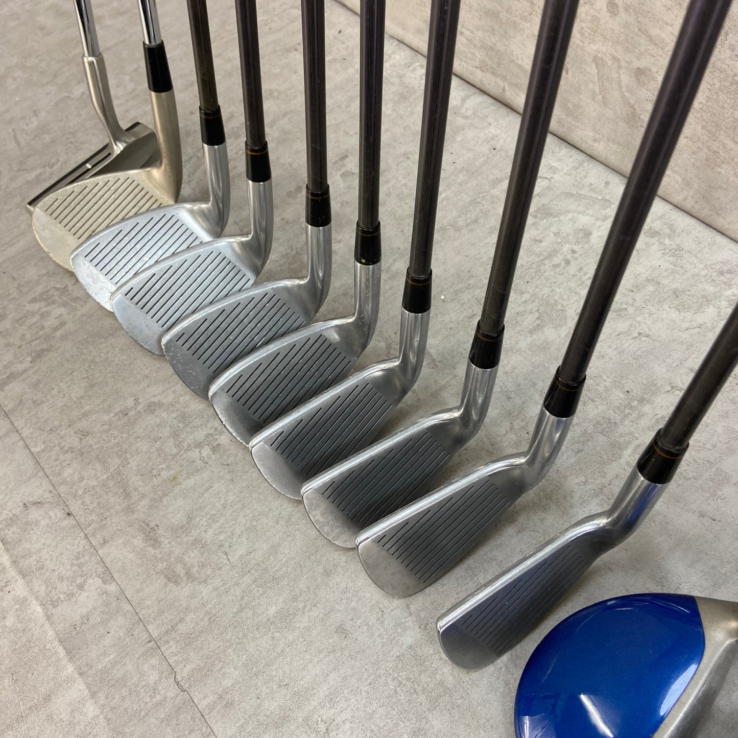 テーラーメイド ホンマ メンズゴルフ クラブセット 14本 右利き用 TaylorMade HONMA
