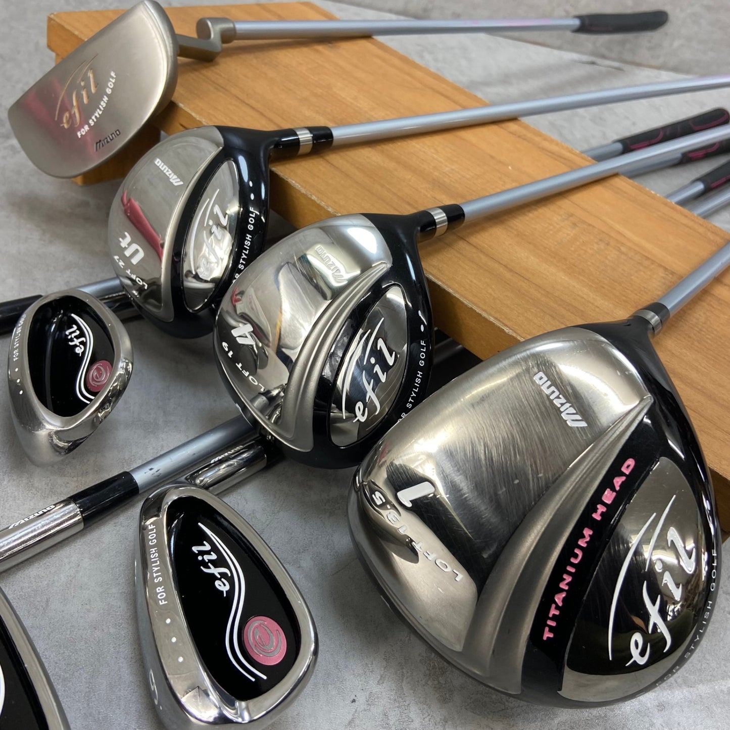 ミズノ エフィル レディースゴルフ クラブセット 8本 L 右利き用 Mizuno efil