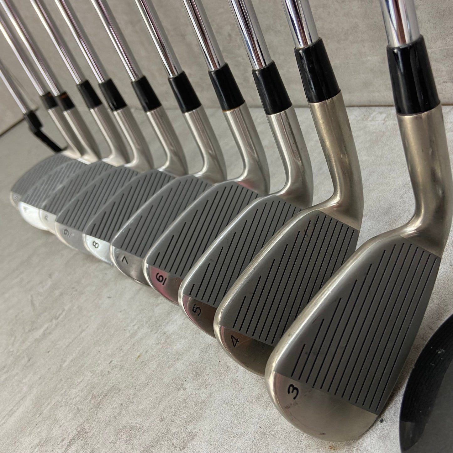 テーラーメイド アダバッド メンズゴルフ クラブセット 14本 右利き用 TaylorMade adabat