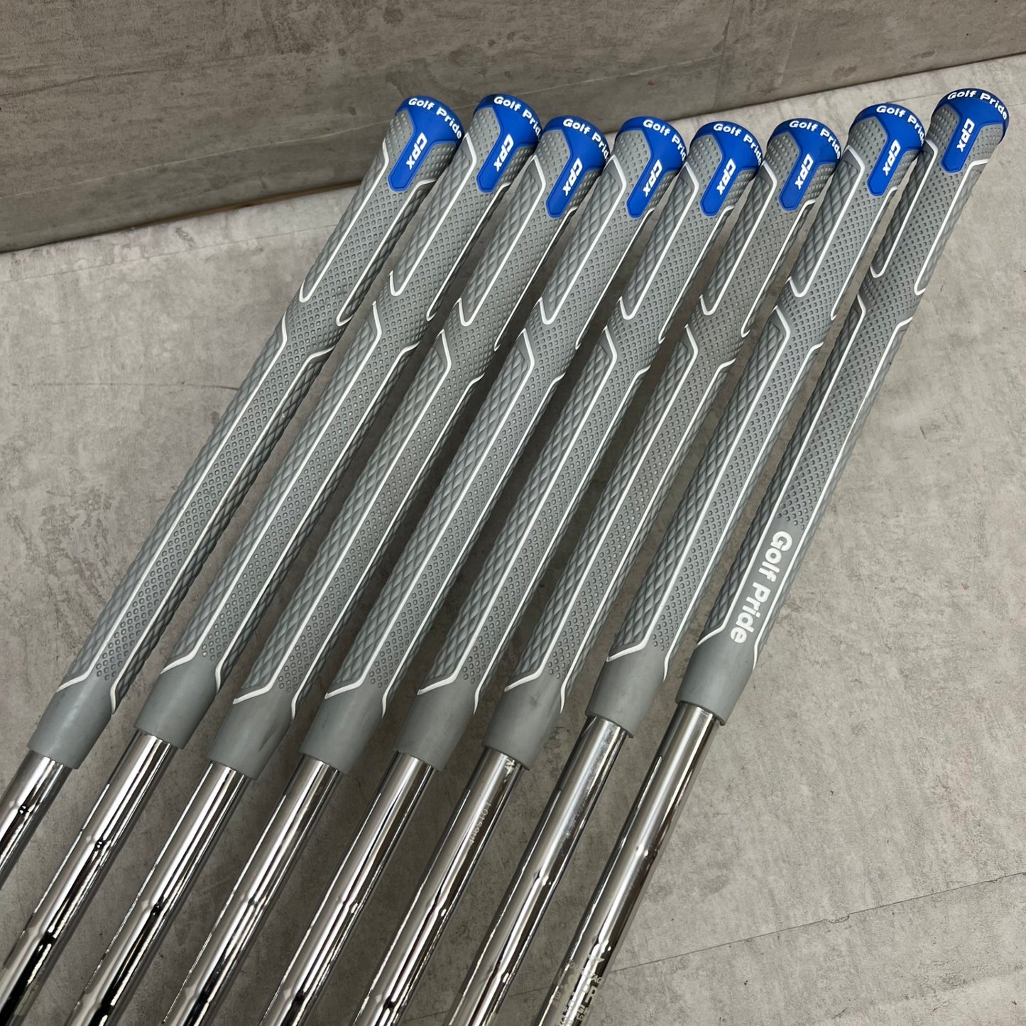 ツアーステージ ViQ メンズゴルフ アイアンセット 8本 S 右利き用 TOURSTAGE