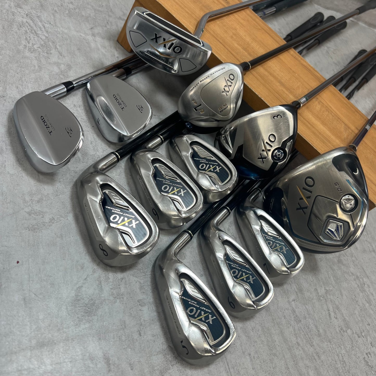 ゼクシオ ミズノ メンズゴルフ クラブセット 12本 右利き用 XXIO Mizuno