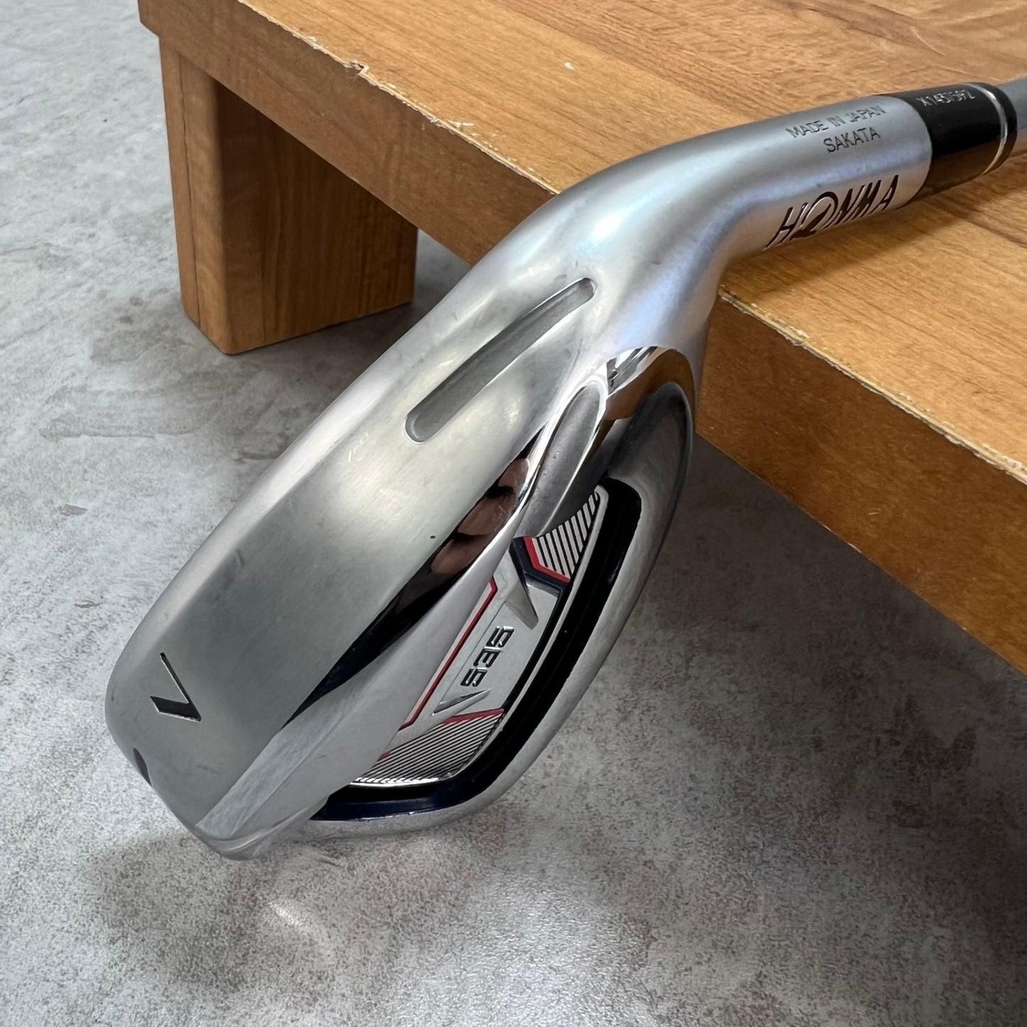 ホンマ ビジール  535   メンズゴルフ アイアン 7番 R 右利き用 HONMA Be ZEAL