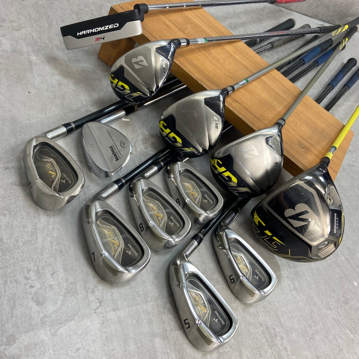 ブリヂストン ツアーステージ メンズゴルフ クラブセット 12本 右利き用 BRIDGESTONE TOURSTAGE