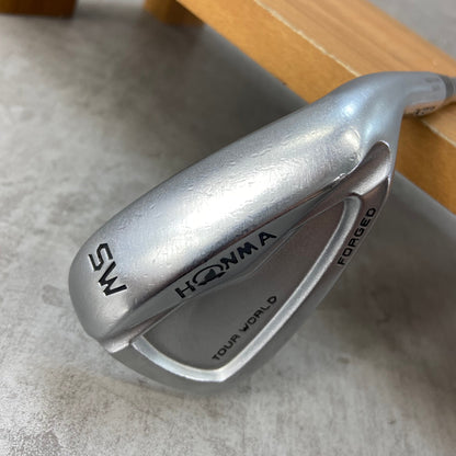 ホンマ　ツアーワールド　フォージド　メンズゴルフ　サンドウェッジ　R 右利き用　SW HONMA TOUR　WORLD
