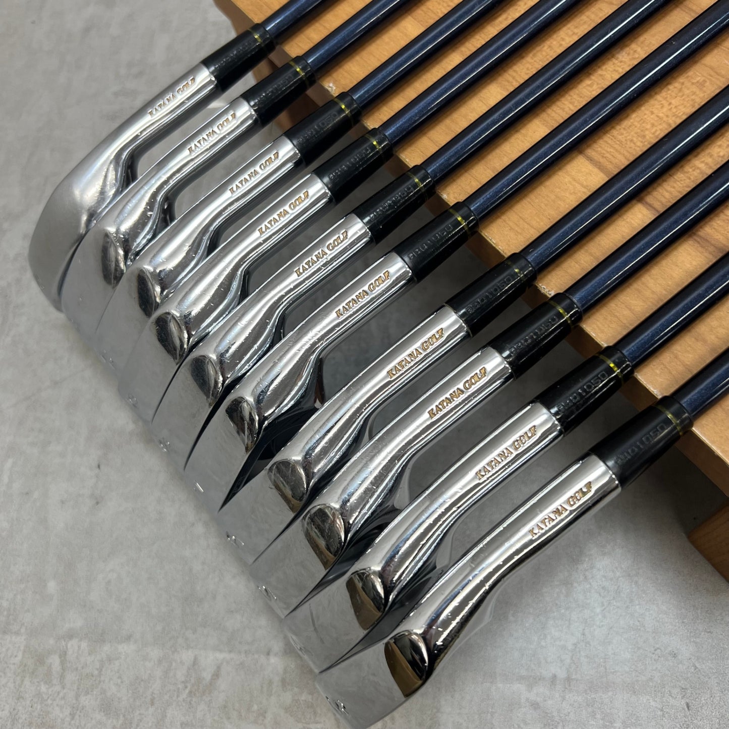 カタナ　ソード　501R　メンズゴルフ　アイアンセット　10本　S　右利き用　KATANA　SWORD