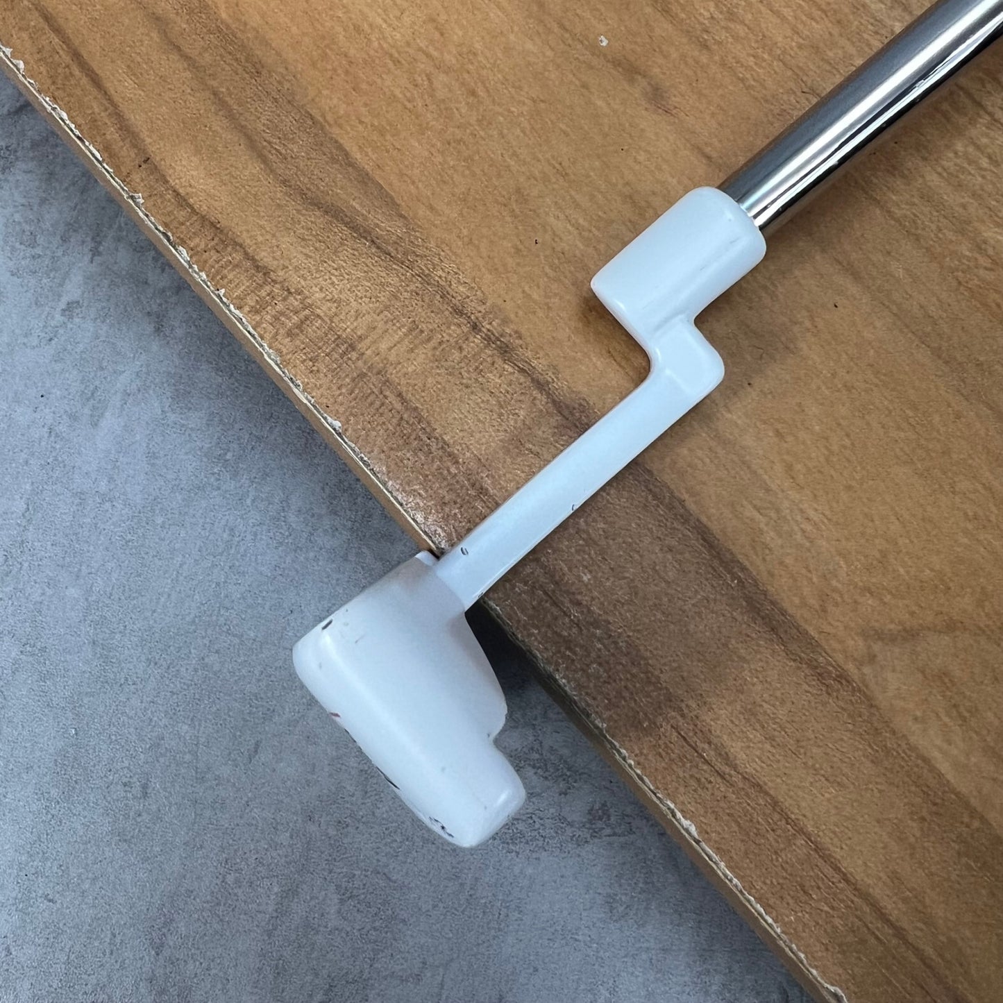 テーラーメイド　ホワイトスモーク IN･12　メンズゴルフ　パター　ピン型　約35インチ　右利き　TaylorMade　WHITE SMOKE