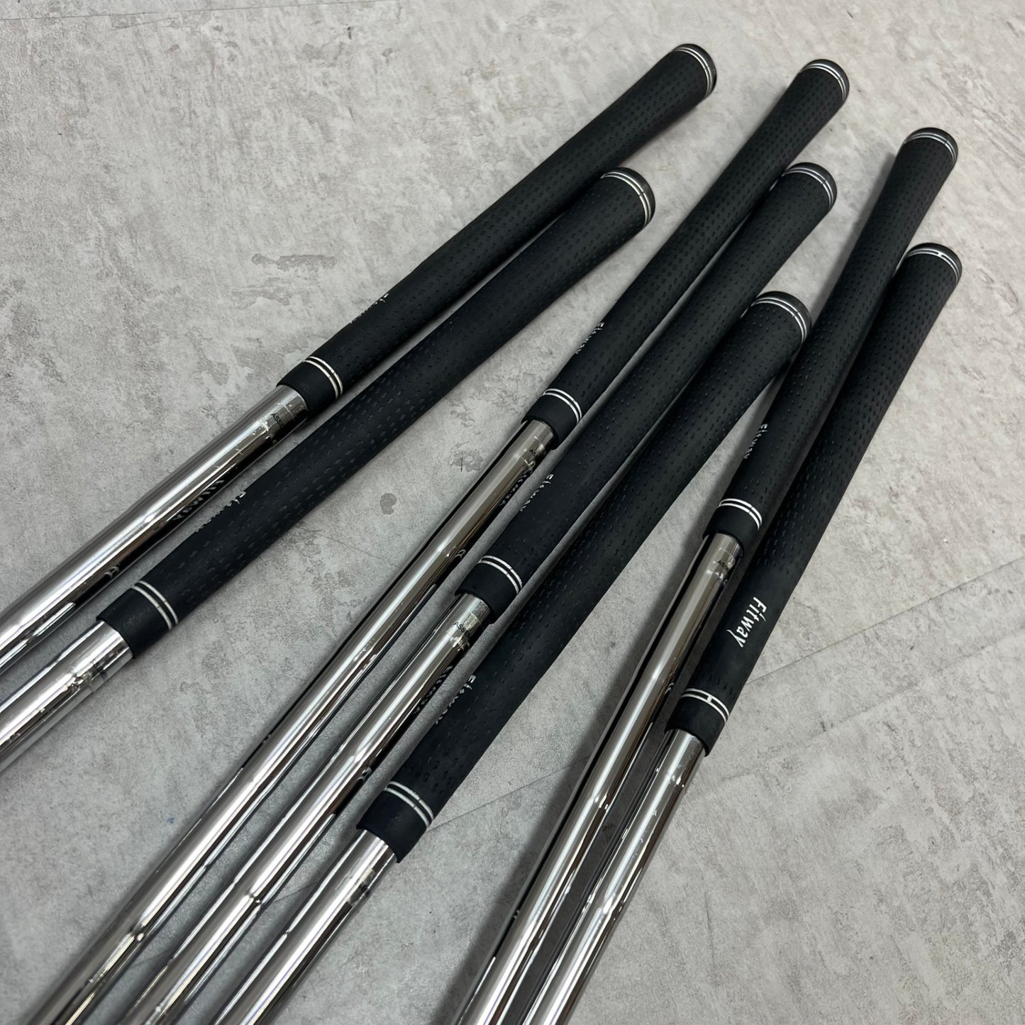 テーラーメイド　オノフ　メンズゴルフ　クラブセット　11本　右利き用　TaylorMade ONOFF