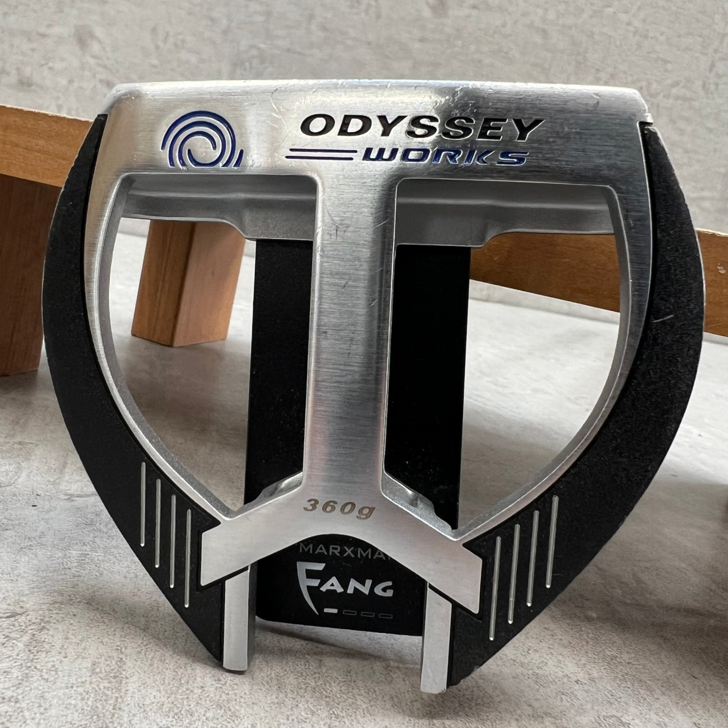 ODYSSEY　オデッセイ　WORKS　FANG　メンズゴルフ　PT　パターネオマレット　ベントネック　34.1インチ　右利き用