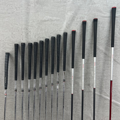 テーラーメイド　R9　メンズゴルフ　クラブセット　14本　右利き用　TaylorMade