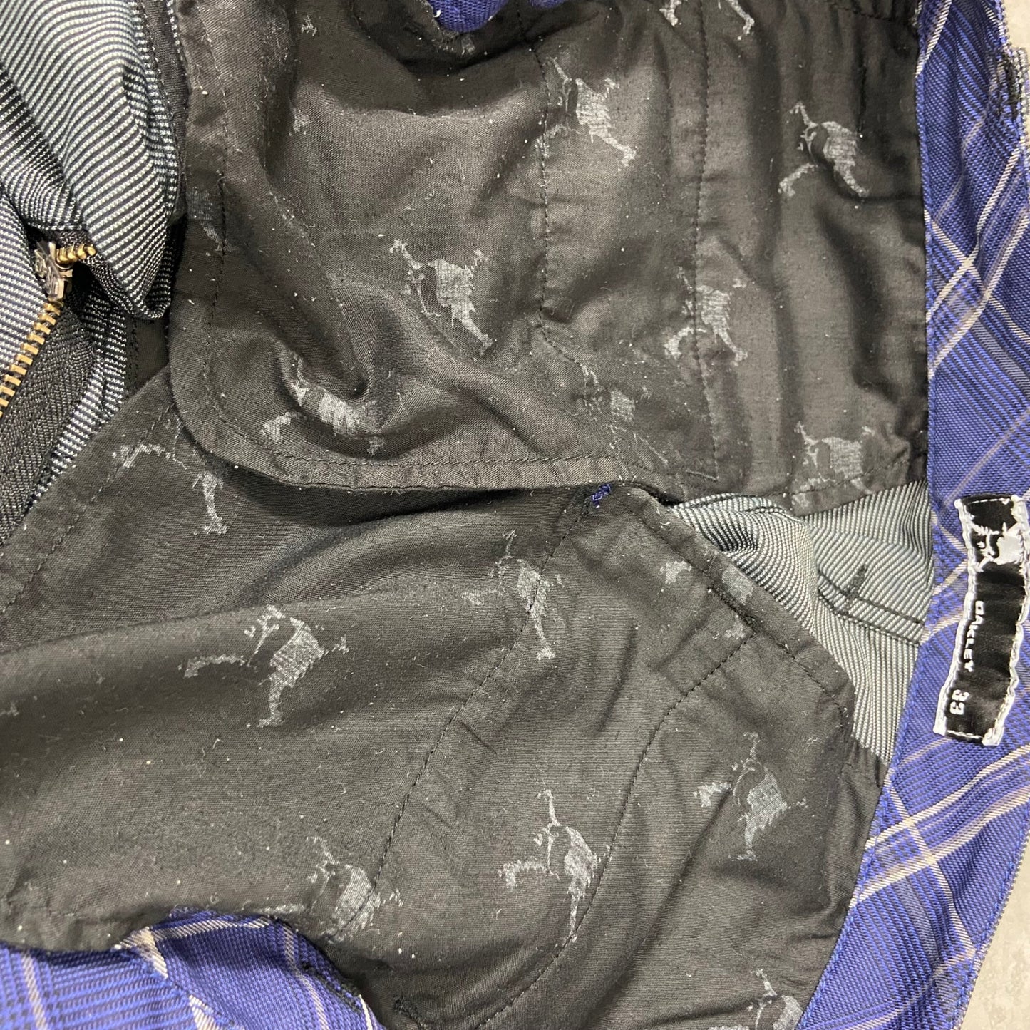 オークリー　メンズ　ゴルフパンツ　チェック　33　グレー　レッド　OAKLEY