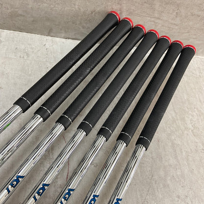 タイトリストVG3  メンズゴルフ アイアンセット 7本 右利き用 カーボン R Titleist