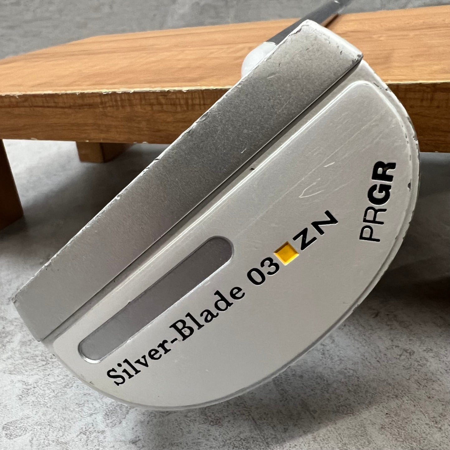 PRGR　プロギア　シルバーブレード03 ZN　メンズゴルフ　PT　パター　マレット　ショートネック	33インチ　右利き用
