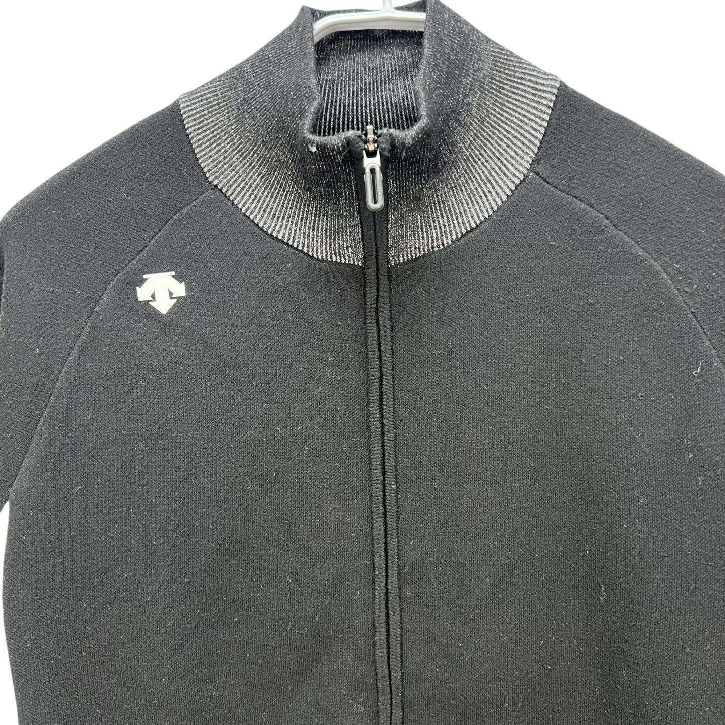 デサント　メンズゴルフウェア　フルジップセーター　M　ブラック　黒　DESCENTE　アパレル　長袖トップス