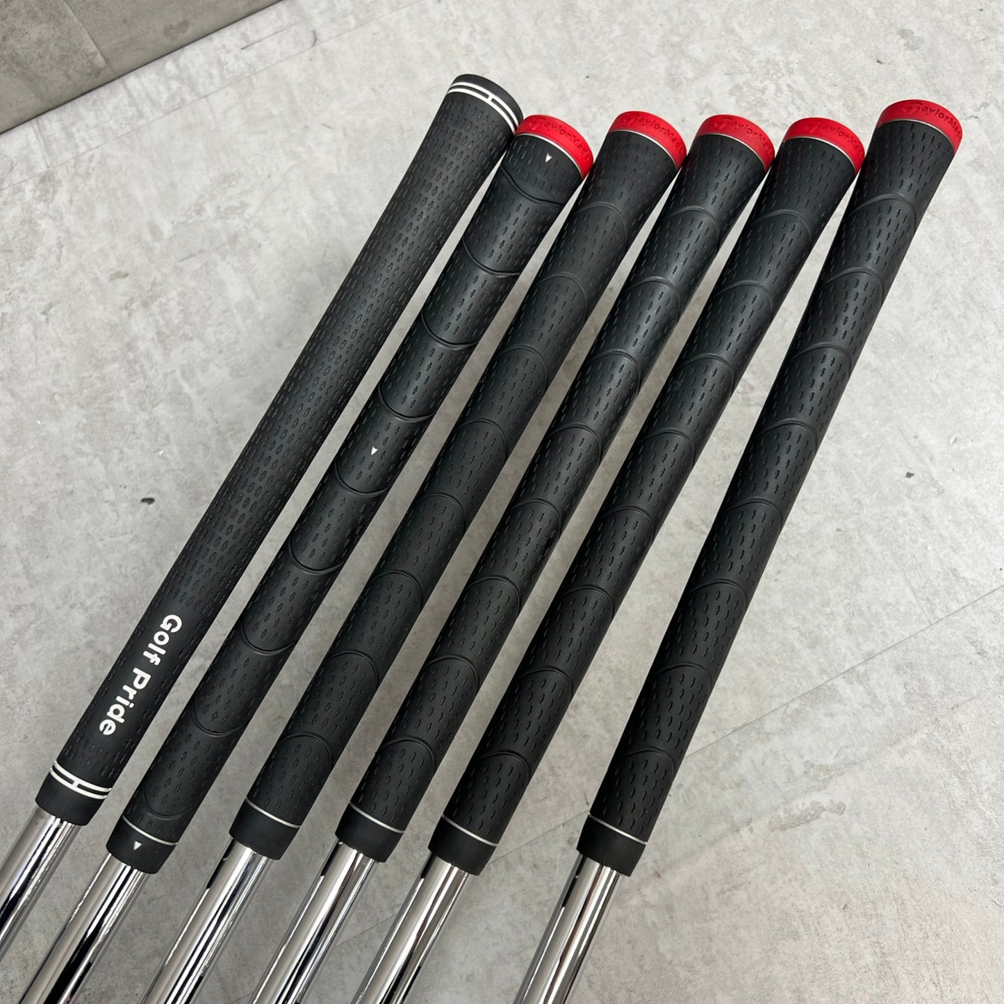 テーラーメイド　バーナープラス　メンズゴルフ　アイアンセット　6本　S　右利き用　TaylorMade　BURNER　PLUS