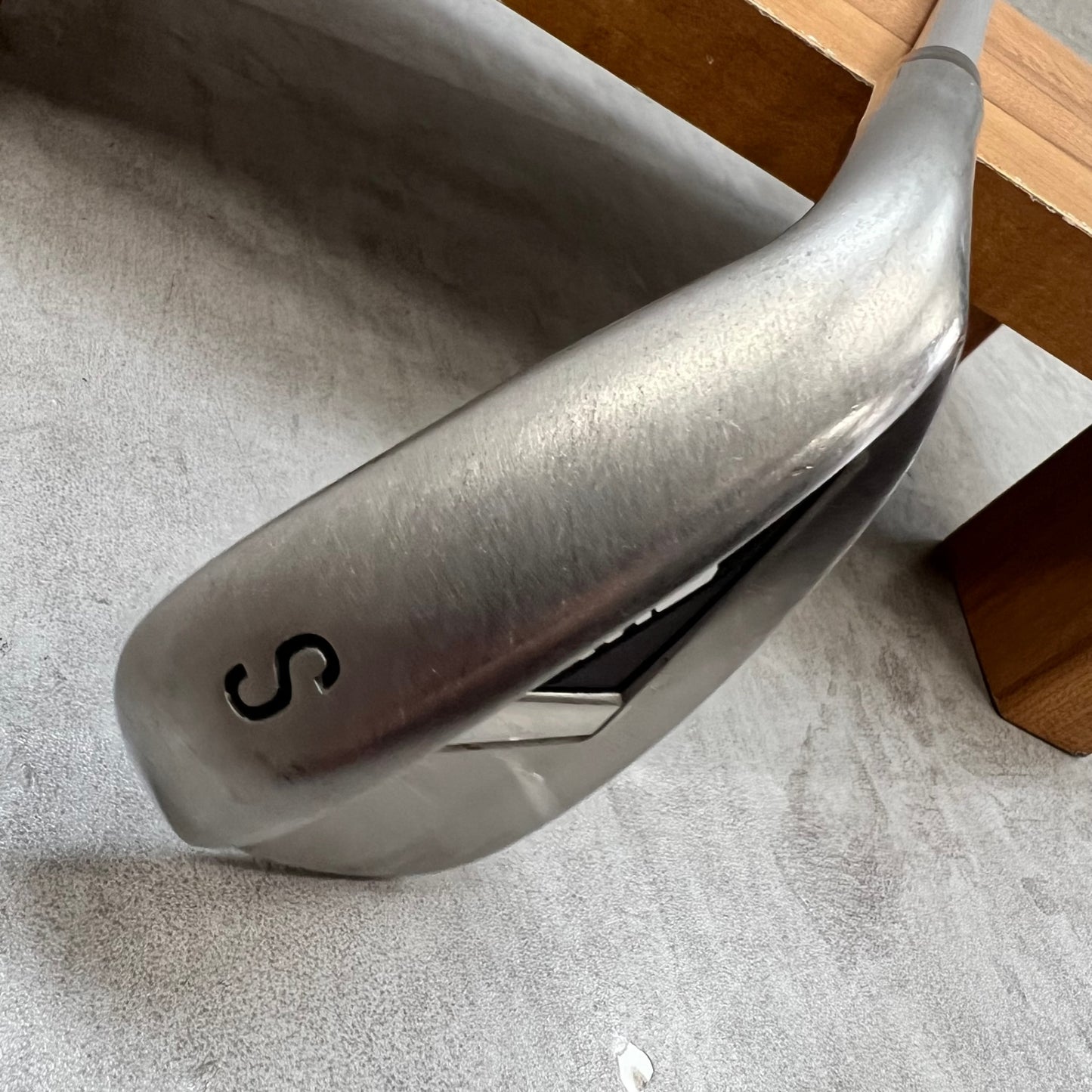TaylorMade　テーラーメイド M6	メンズゴルフ SW　サンドウェッジ 35.25インチ D-1 S 右利き用
