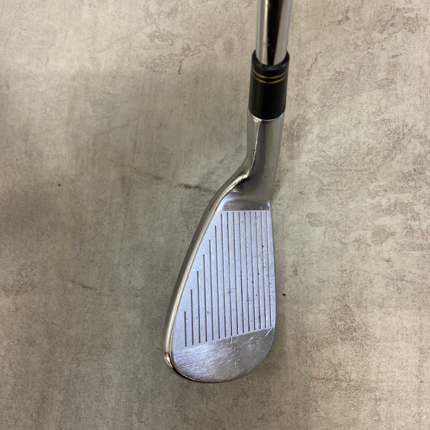 TaylorMade　テーラーメイド　Fグローレ　メンズゴルフ　AW　アプローチウェッジ　35.25インチ　D-2　R　右利き用