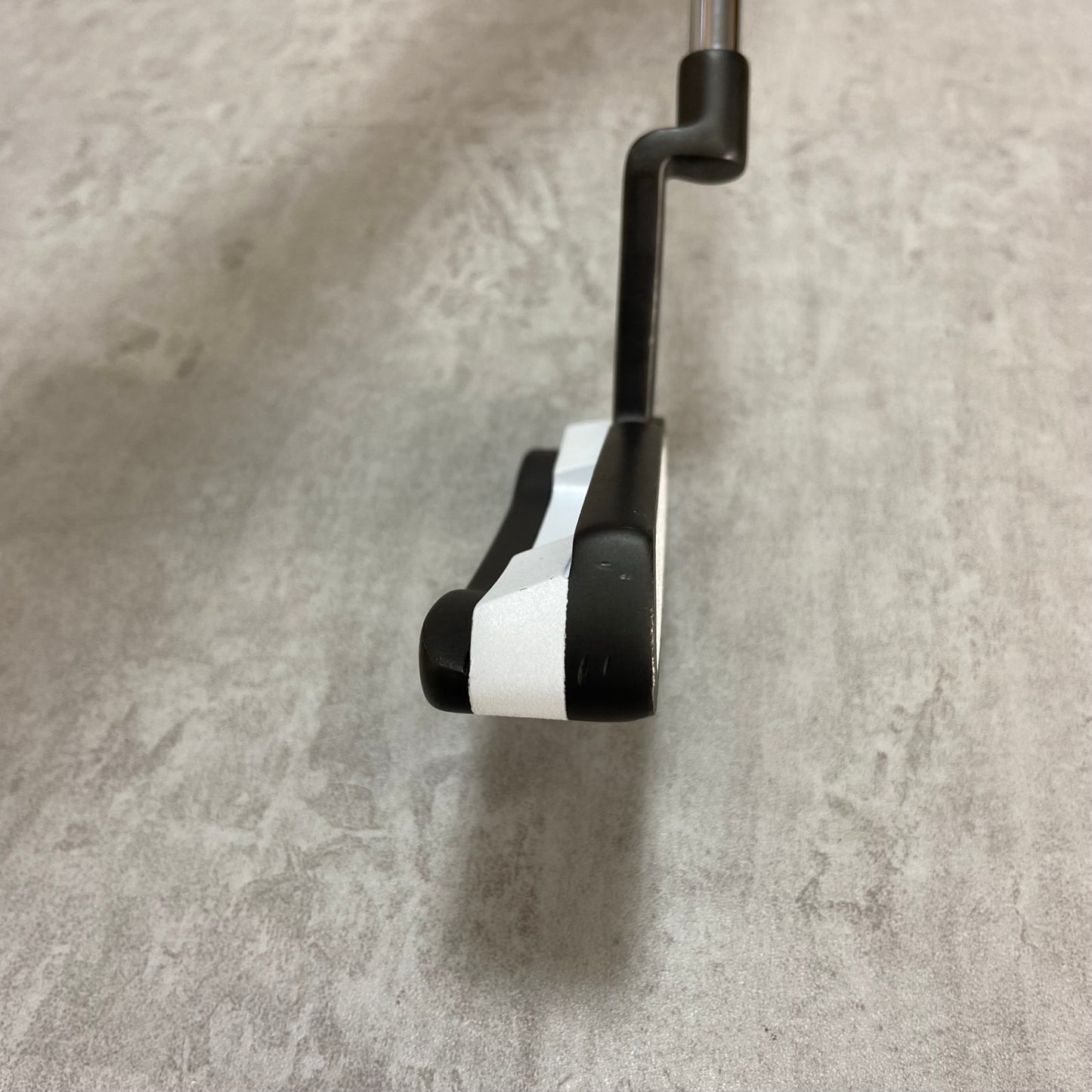 オデッセイ　ヴァーサ1　メンズゴルフ　パター　右利き用　ODYSSEY　VERSA