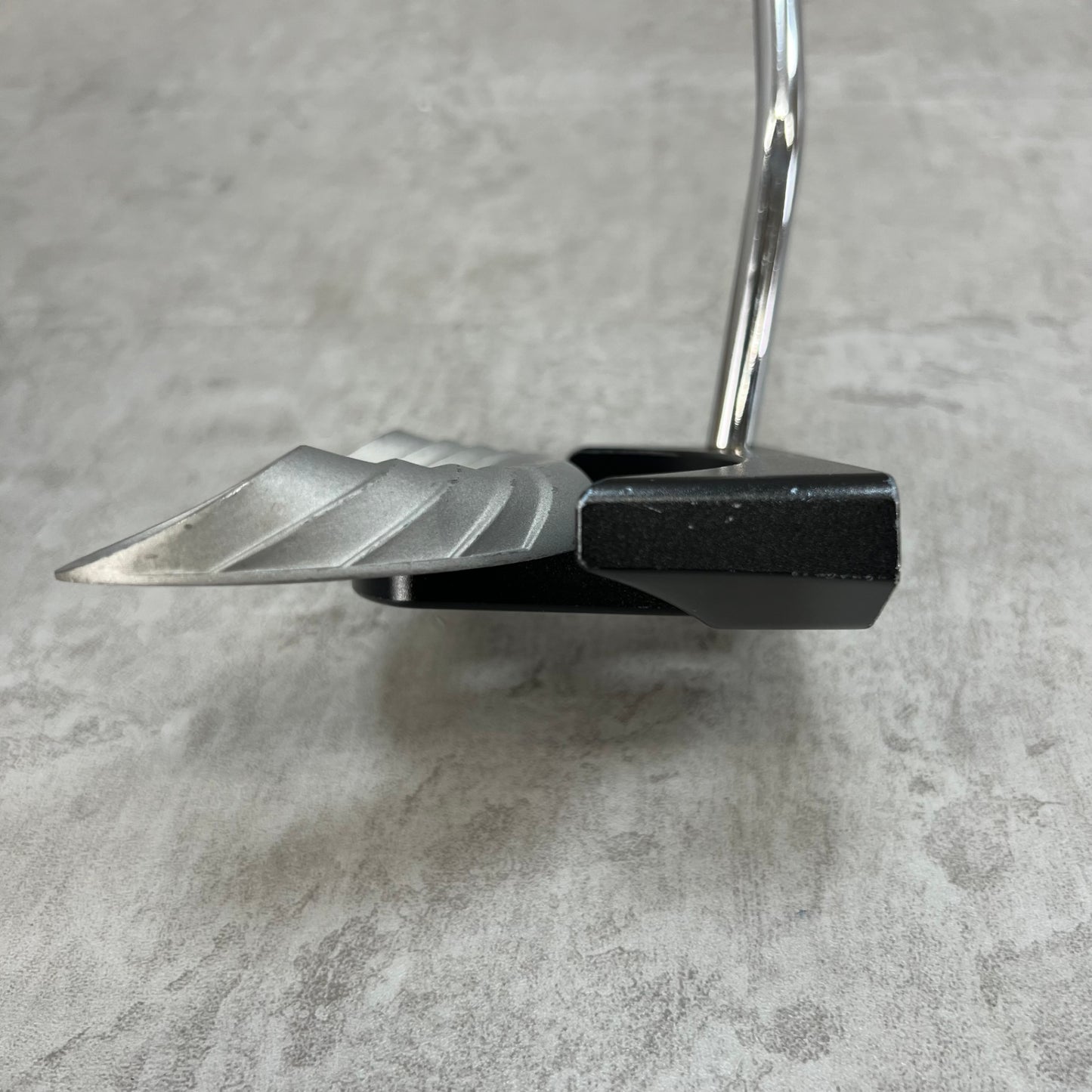 カタナ　ボルティオ　カブト　メンズゴルフ　パター　右利き用　KATANA　VOLTIO KABUTO
