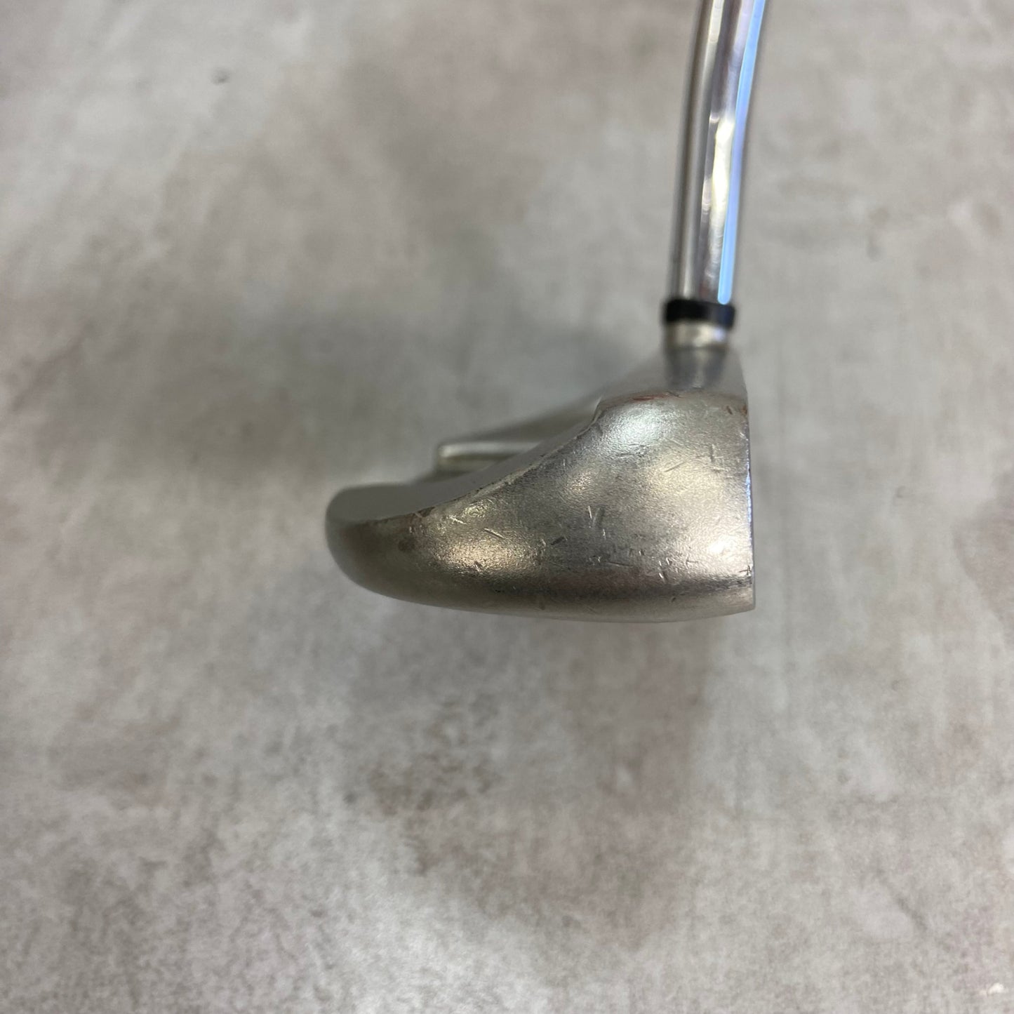 オデッセイ　ホワイトホット　♯5　4ドット　レディースゴルフ　パター　右利き用　マレット型　32インチ　ODYSSEY　WHITE　HOT