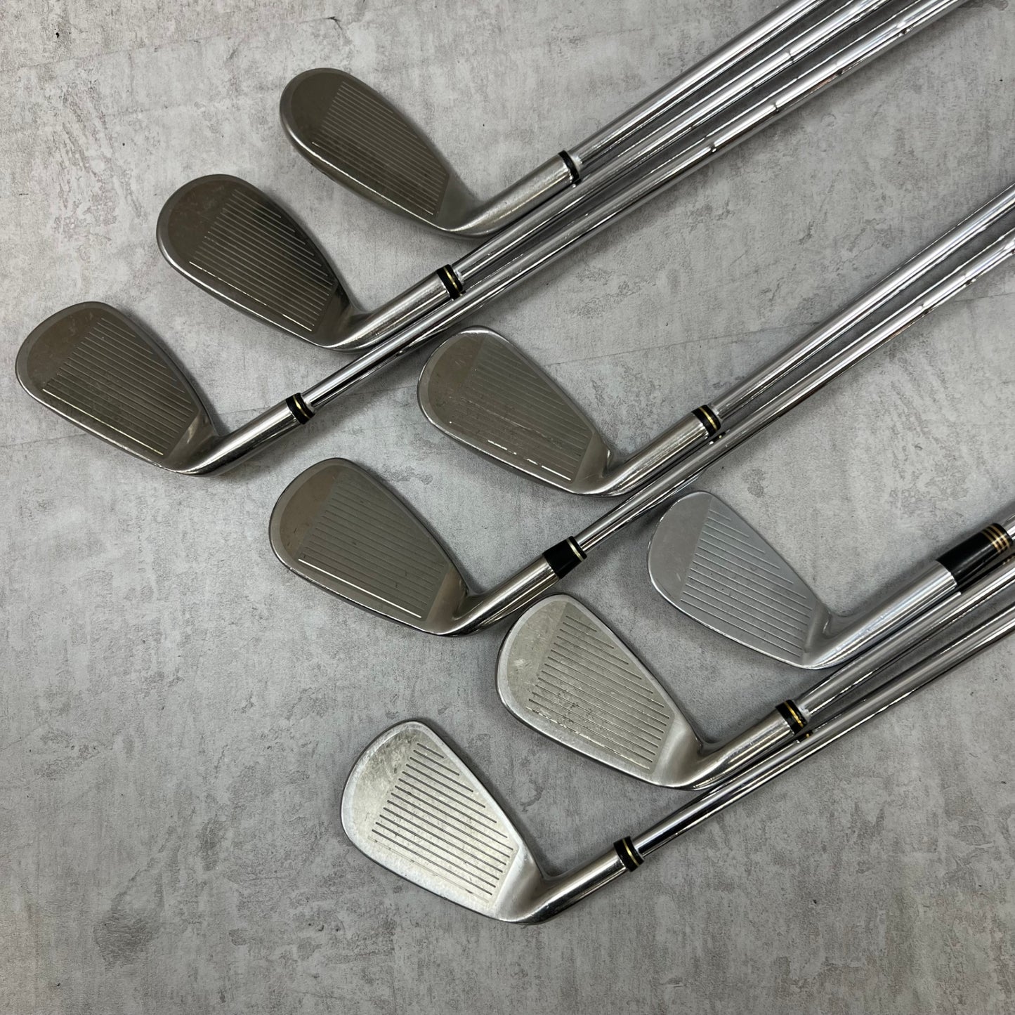ゼクシオ　スリクソン　メンズゴルフ　クラブセット　12本　右利き用　XXIO　SRIXON