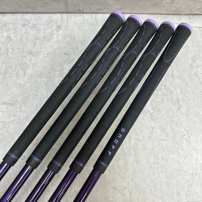 オノフ　2014年　レディースゴルフ　アイアン5本セット　カーボン　L　右利き用　ONOFF