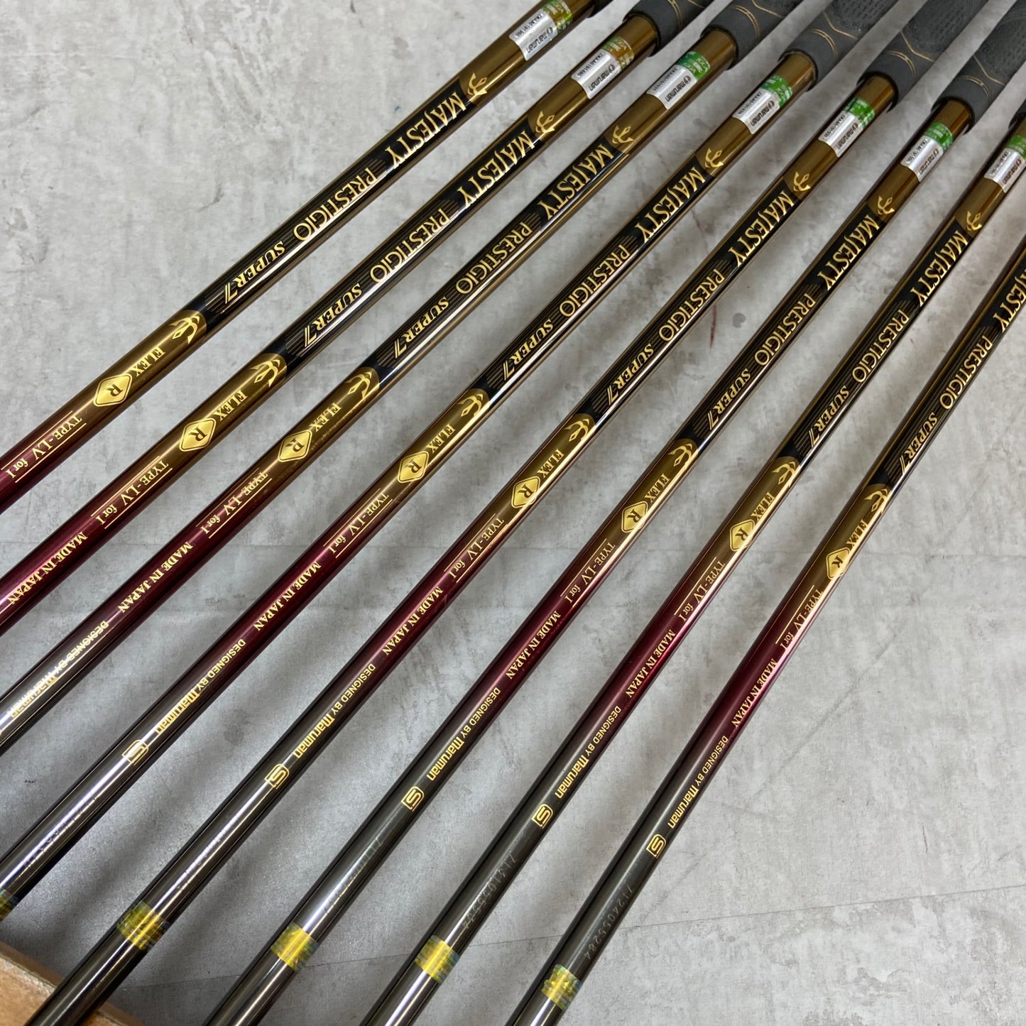 マジェスティプレステジオ スーパー7 メンズゴルフ アイアンセット 8本 R 右利き用 カーボン MAJESTY PRESTIGIO