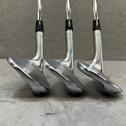 タイトリスト　ボーケイデザイン SM7　メンズゴルフ　ウェッジ3本セット　50° 54° 58°　右利き用　N.S.PRO  S Titleist VOKEY DESIGN