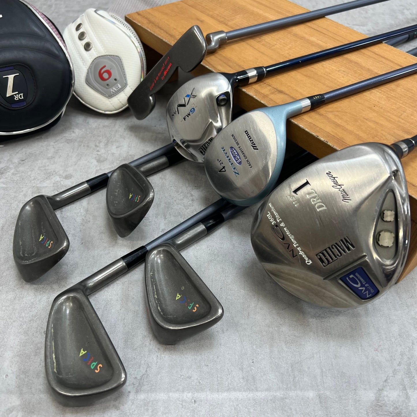マグレガー  ミズノ レディースゴルフ クラブセット 8本 右利き用 カーボン キャディバッグ付き MacGregor MIZUNO
