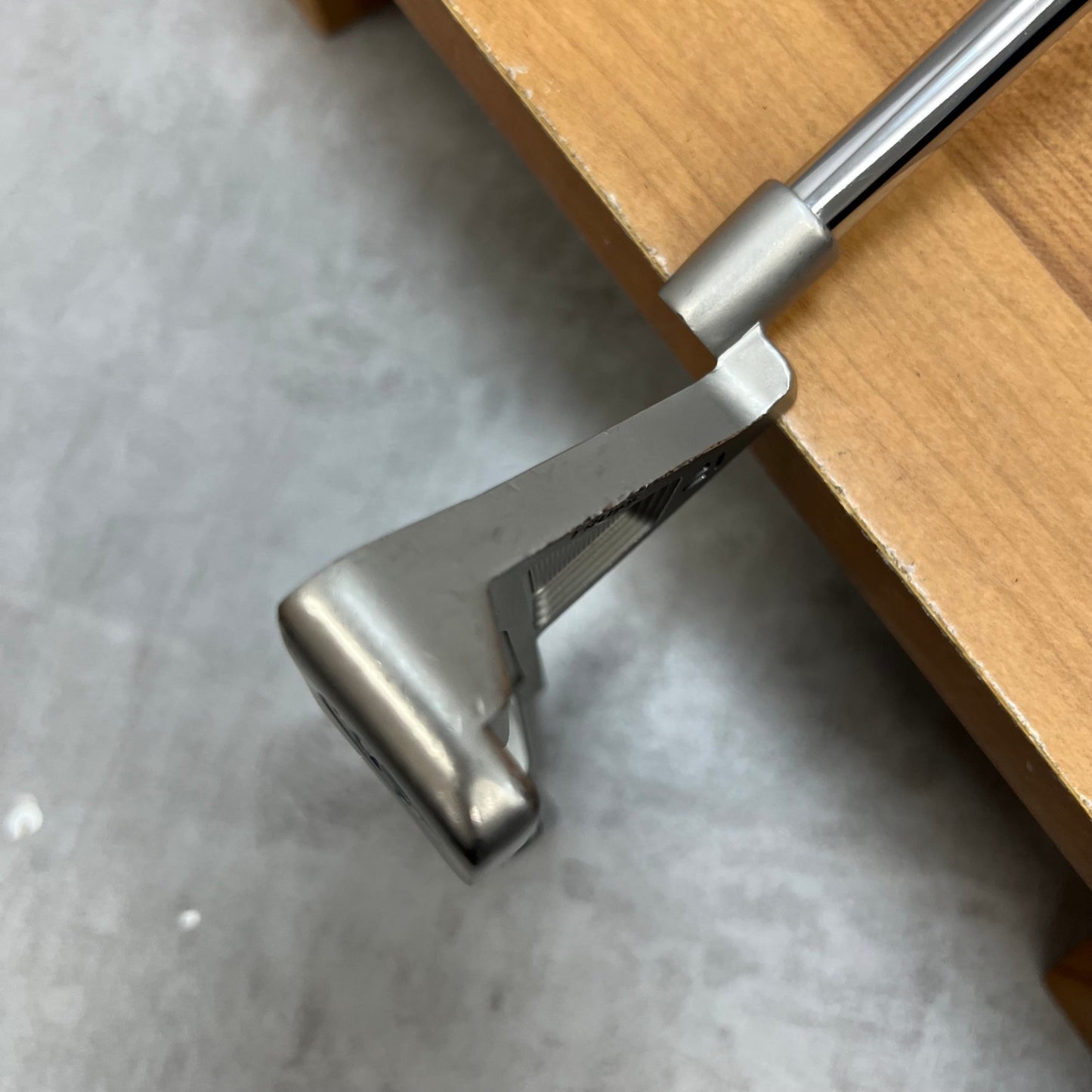 TaylorMade　テーラーメイド　JUNO TB1.5　ジュノ　メンズゴルフ　パター　ピン型　ラケットホーゼル　34インチ　右利き用