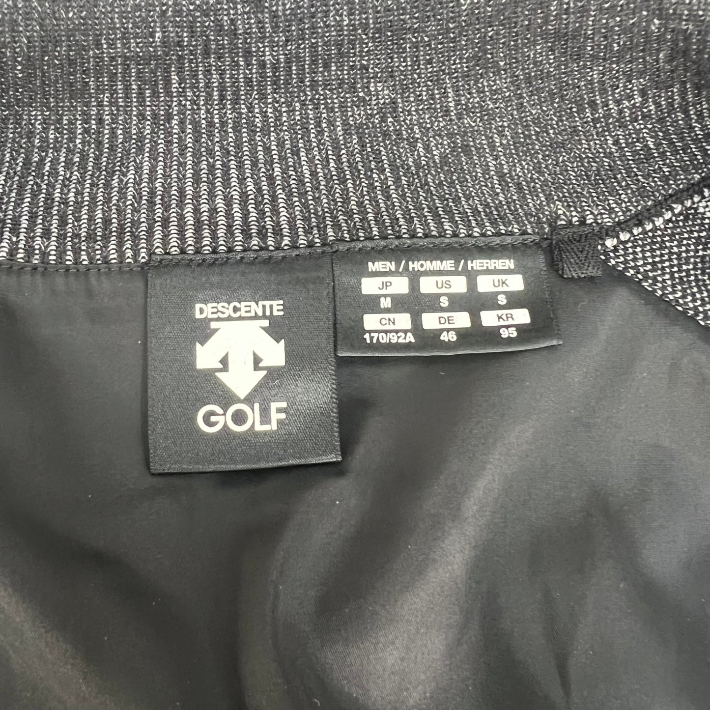 デサント　メンズゴルフウェア　フルジップセーター　M　ブラック　黒　DESCENTE　アパレル　長袖トップス