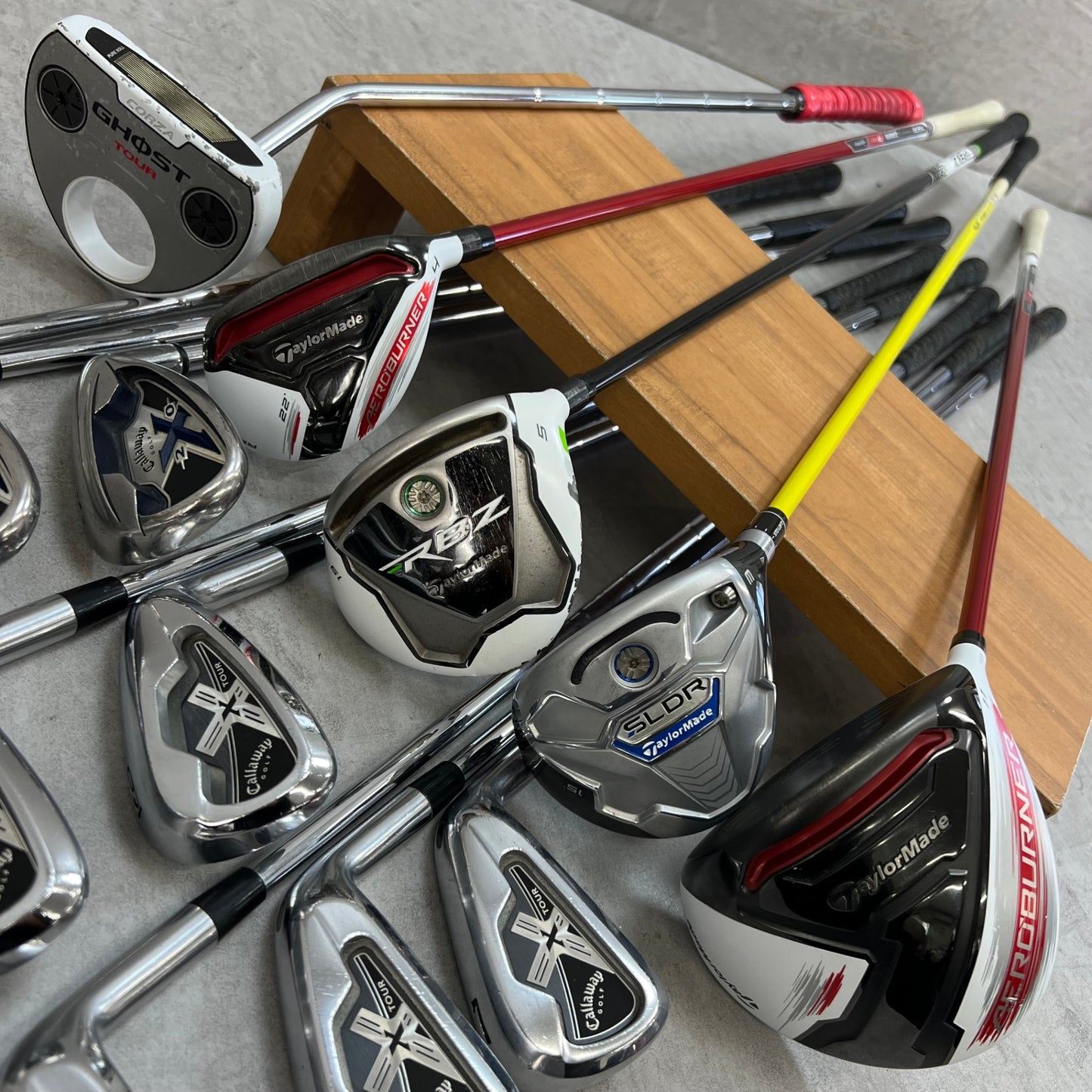 テーラーメイド　タイトリスト　メンズゴルフ　クラブセット　13本　右利き用　TaylorMade Titleist