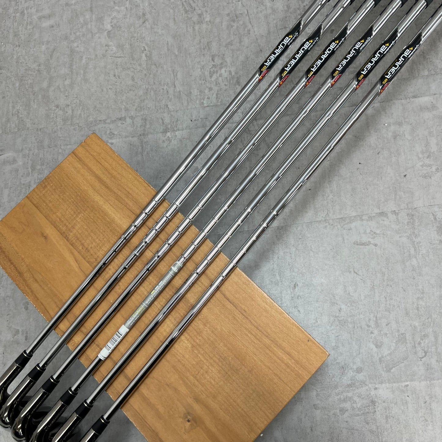 テーラーメイド　バーナー　メンズゴルフ　アイアンセット　6本　S　右利き用　TaylorMade　BURNER