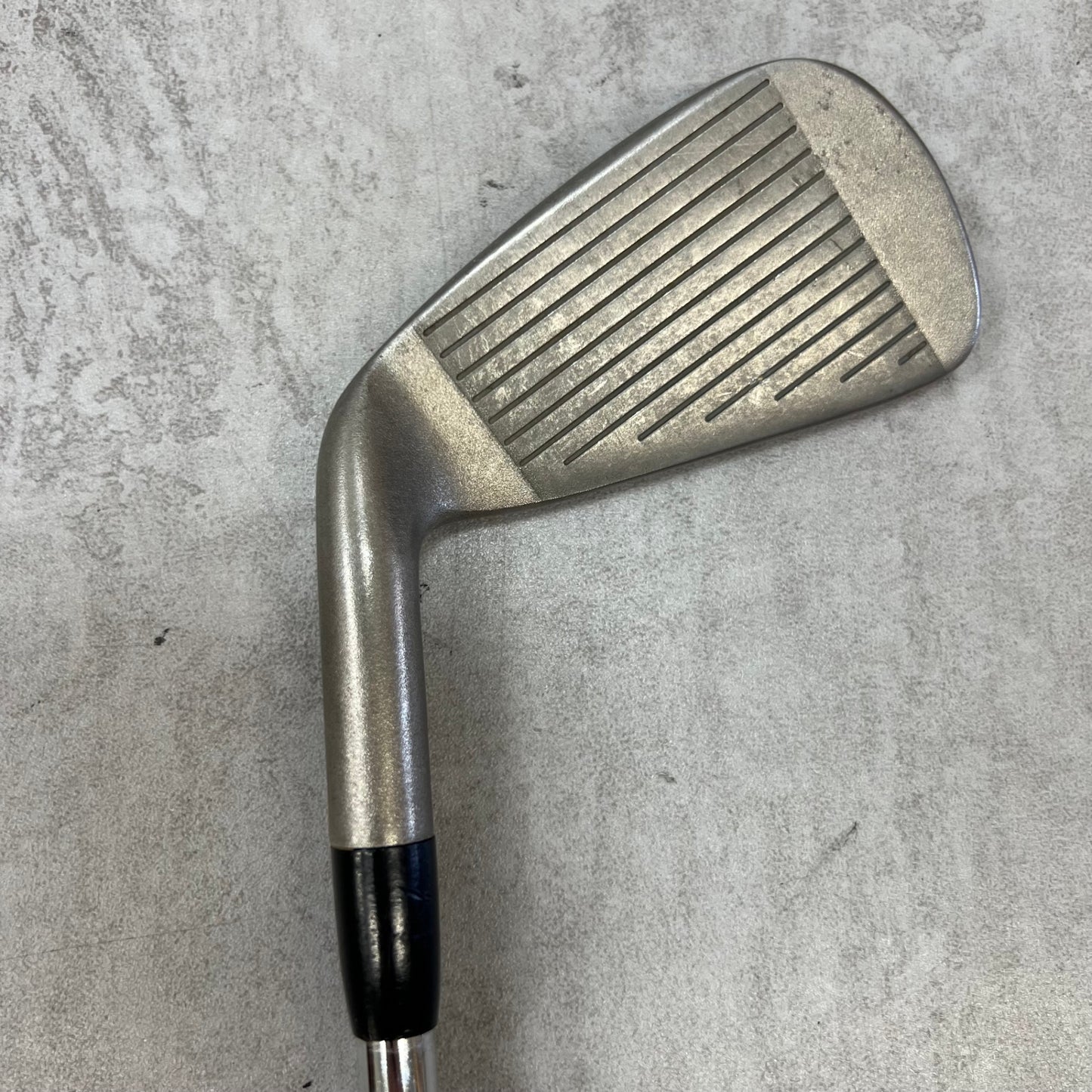 テーラーメイド　ICW11　メンズゴルフ　2番アイアン　R　右利き用　ロング　ミッド　TaylorMade