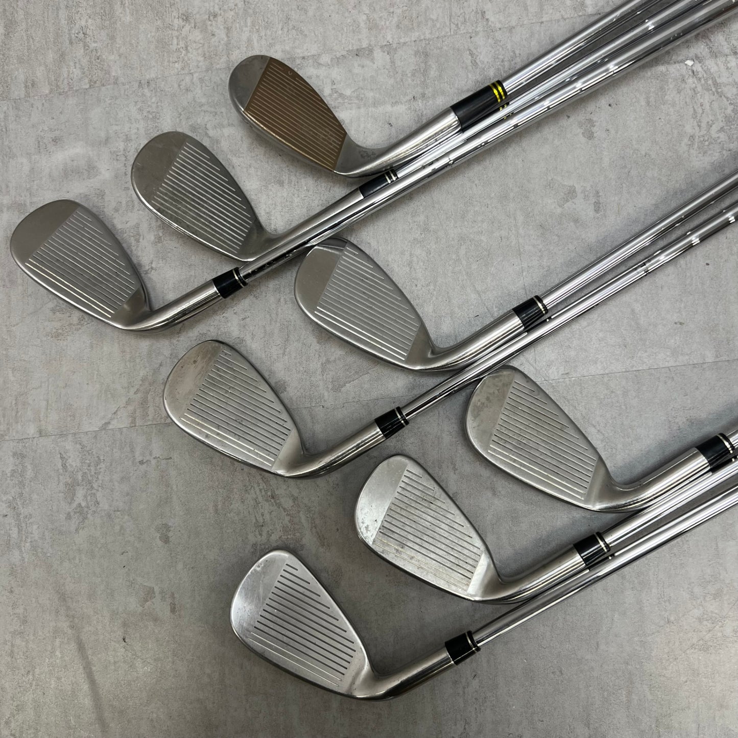 テーラーメイド　メンズゴルフ　クラブセット　13本　右利き用　TaylorMade