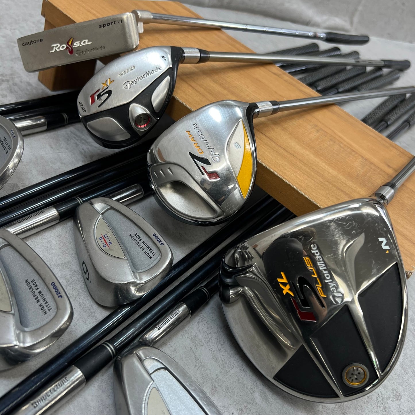 テーラーメイド　ブリヂストン　メンズゴルフ　クラブセット　14本　S　右利き用　TaylorMade　BRIDGESTONE