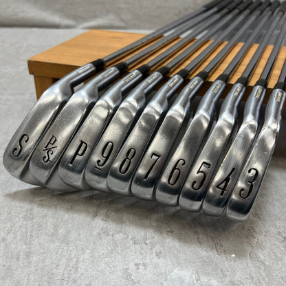 BRIDGESTONE ブリヂストン Jumbo MTN III ジャンボ尾崎　メンズゴルフ アイアンセット 右利き用 3番〜SW 10本 N.S.PRO R